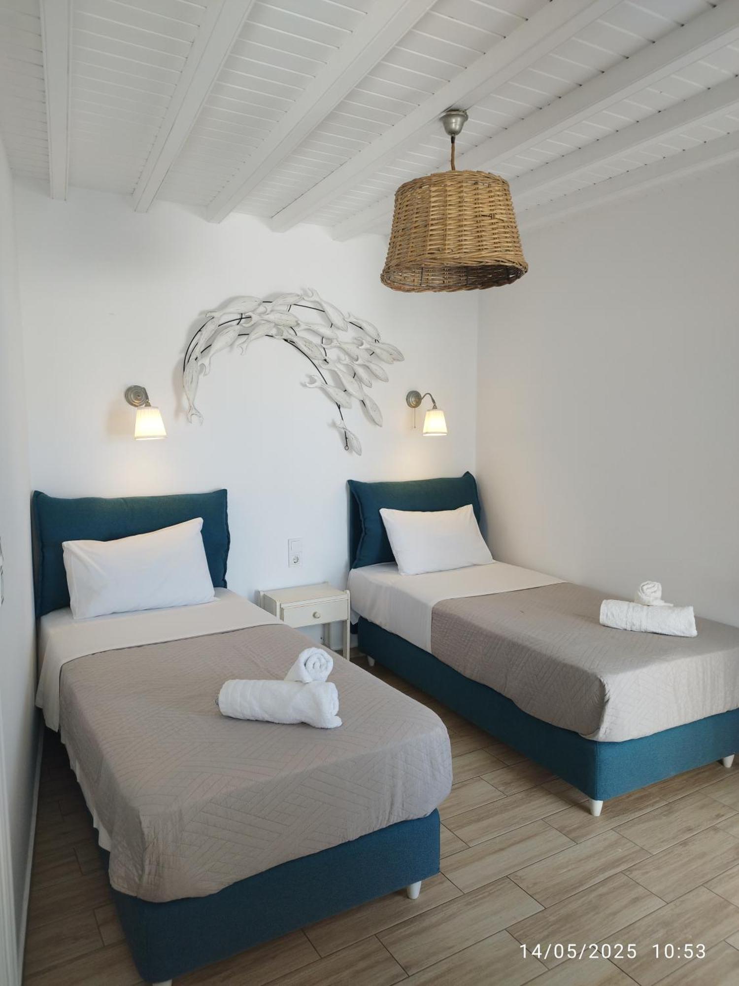 Nikos Rooms Mykonos Town Exterior photo