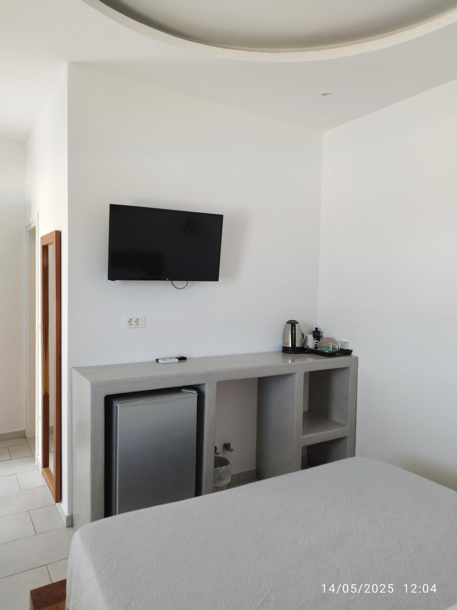 Nikos Rooms Mykonos Town Exterior photo